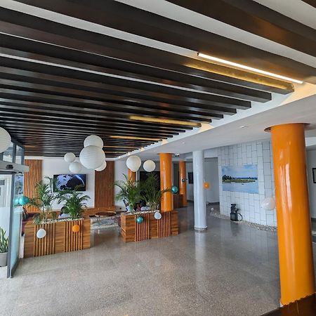 Les Ombrelles Appart'Hotel 科托努 外观 照片