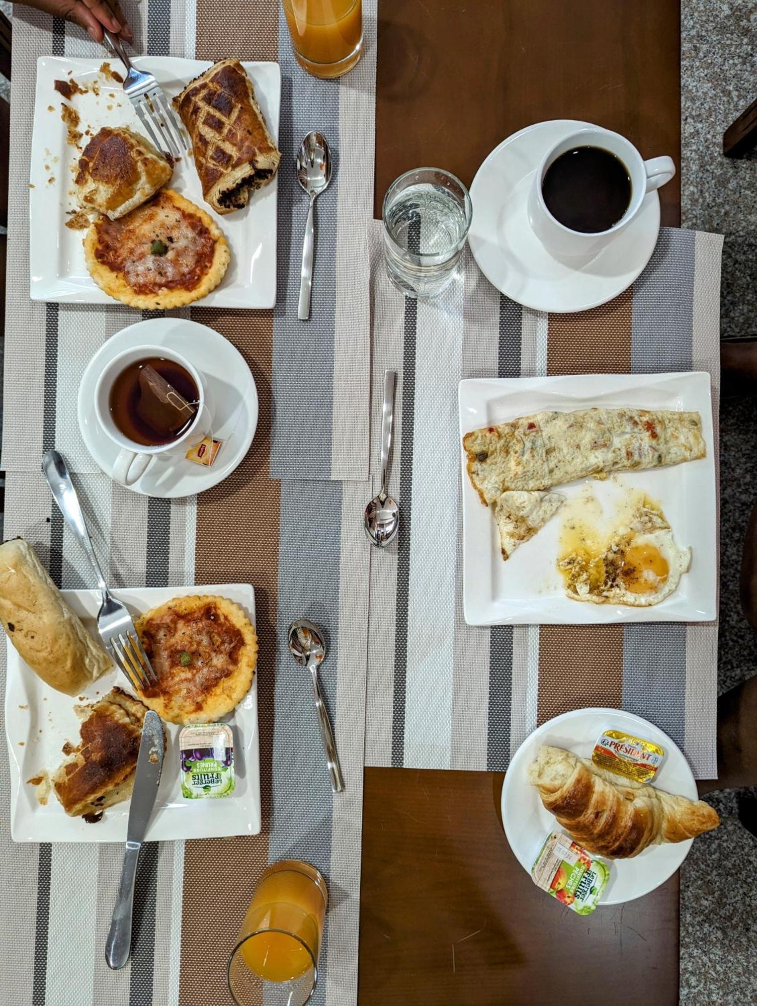 Les Ombrelles Appart'Hotel 科托努 外观 照片