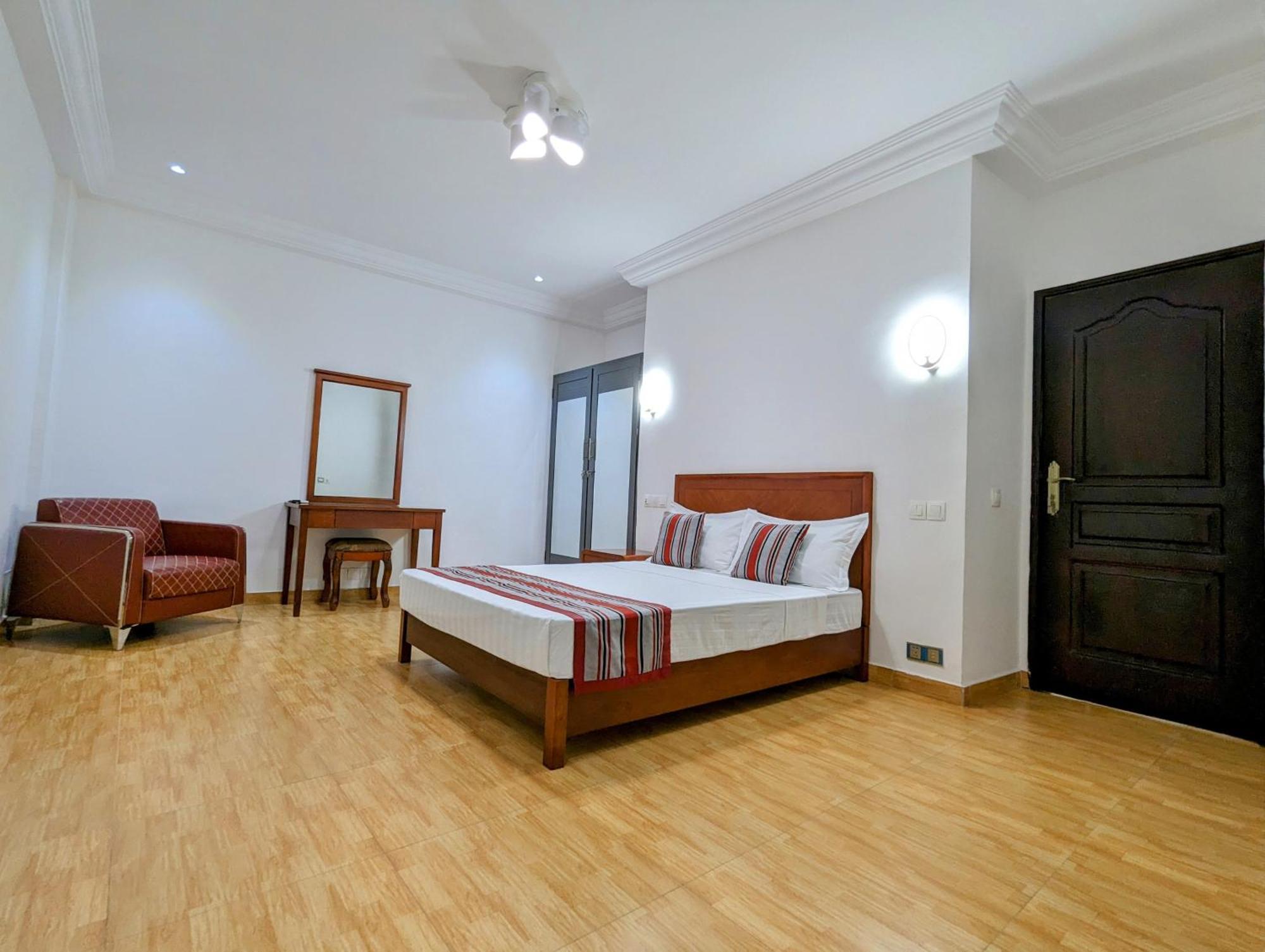 Les Ombrelles Appart'Hotel 科托努 外观 照片
