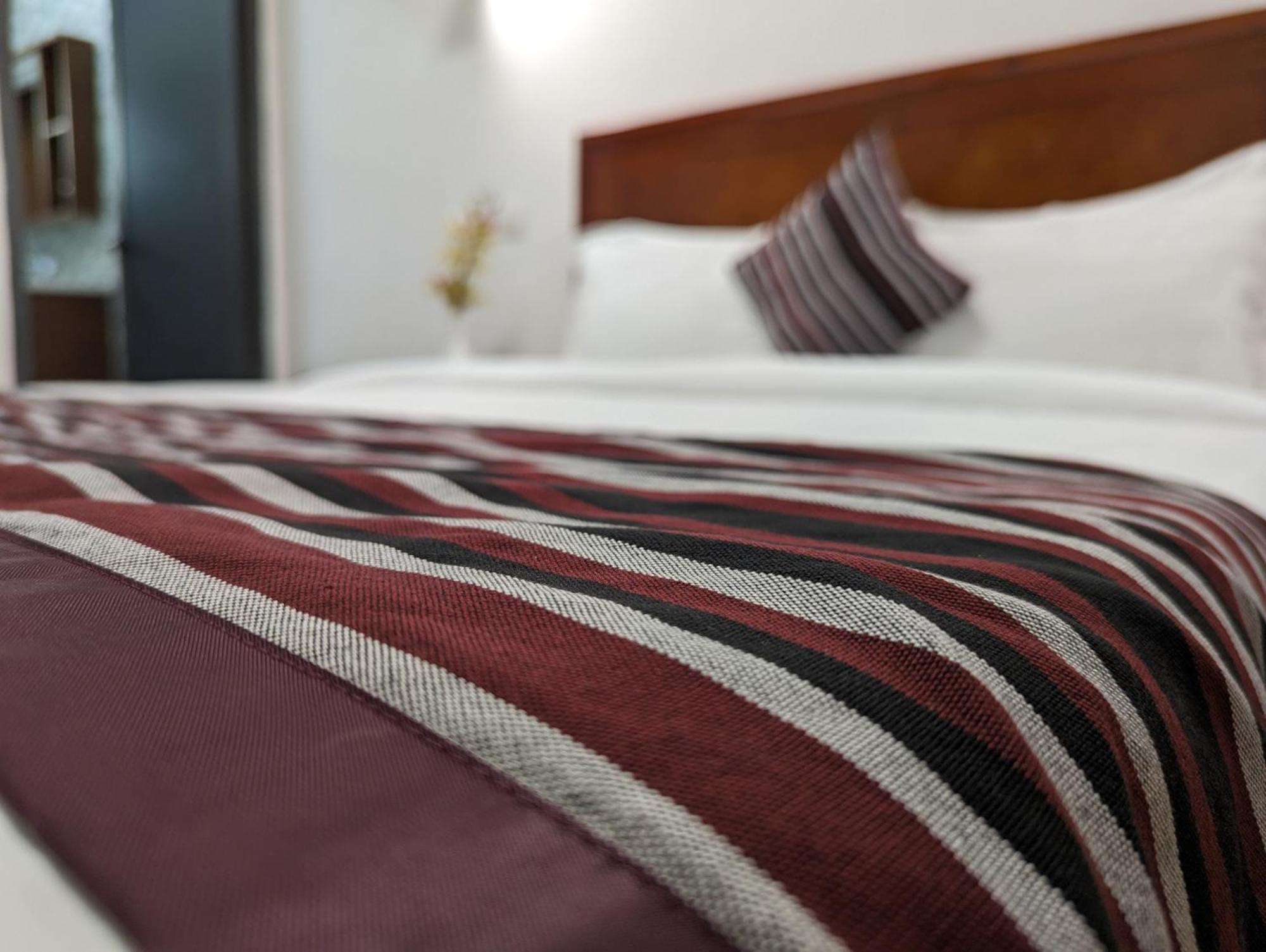 Les Ombrelles Appart'Hotel 科托努 外观 照片